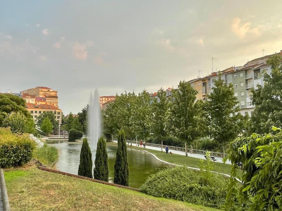 Estudio Centrico 2 Con Terraza Y Parking Privado * Ourense